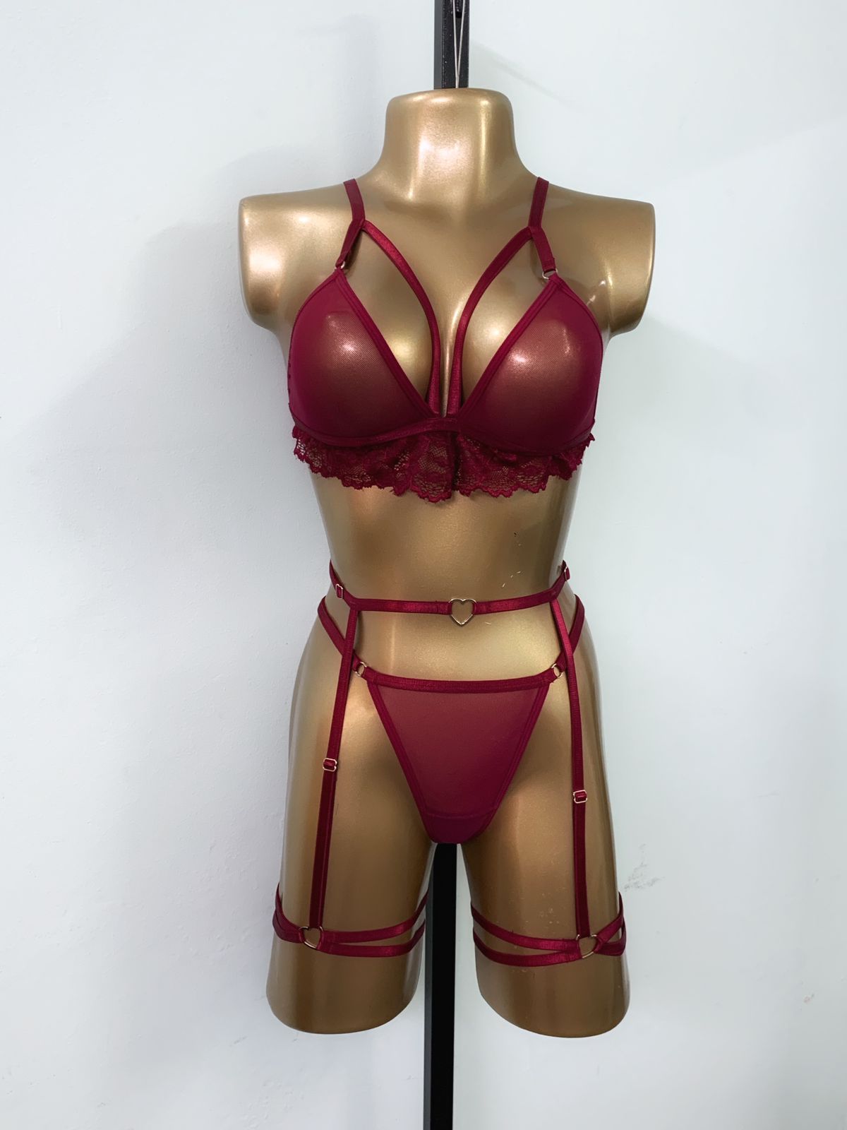 SET CON LIGUEROS SEDUCCION ENVOLVENTE